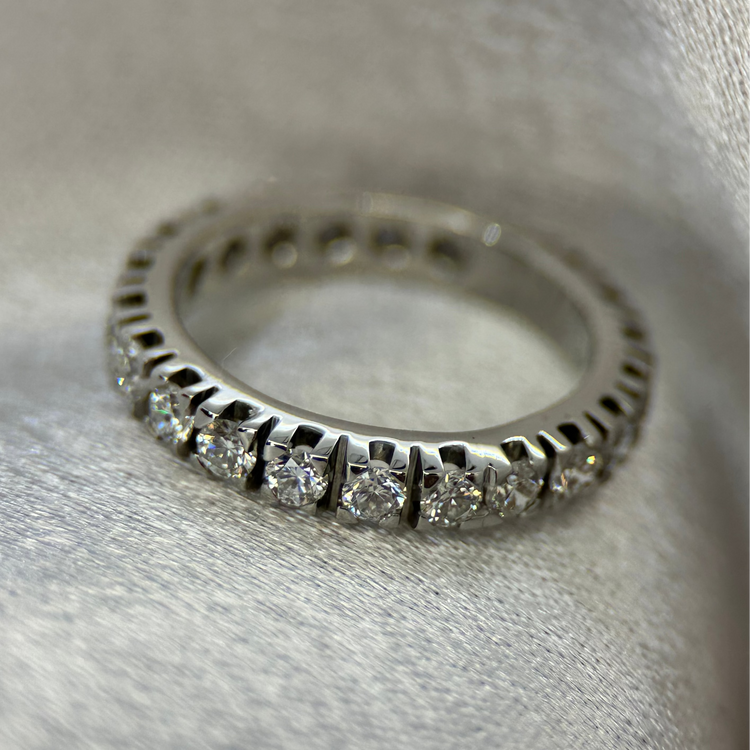 18K Diamond Eternity Ring TWVVS, 1.14ct