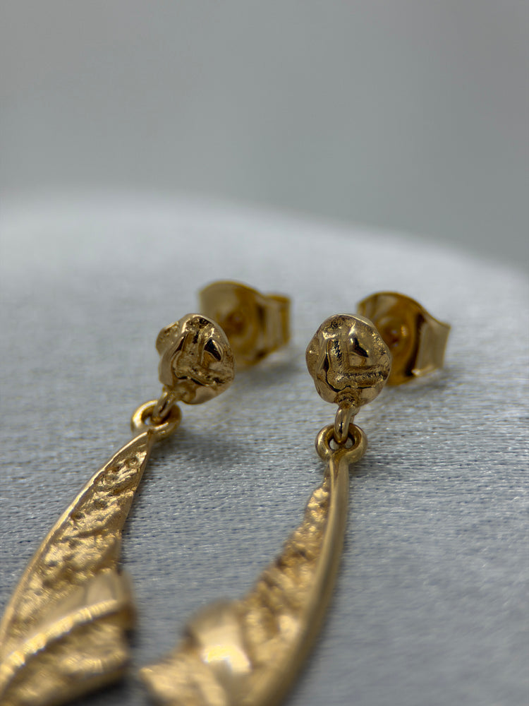 18K Örhängen i abstrakt design – 2.6g, 3.0 cm