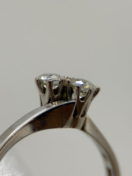 18K 'Toi et Moi' diamantring – 2 x 0.15 ct, Storlek 54