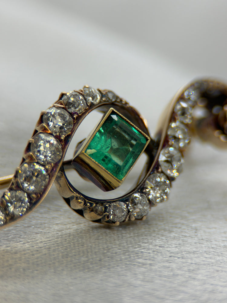 Guld Smaragd- och Diamantbrosch – sent 1800-tal, 6.5g