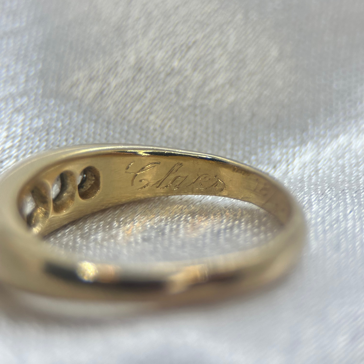 18k Guldring med 5 Diamanter - Storklek 55