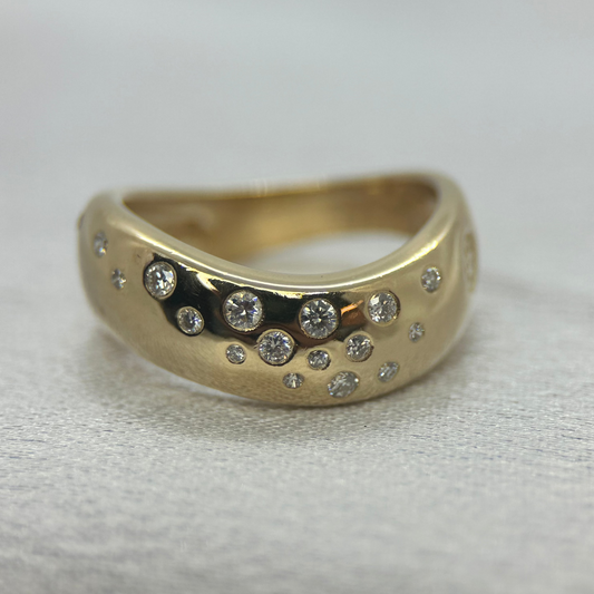 18K Vågformad Diamantring - 1998, Storlek 54, 7.8g