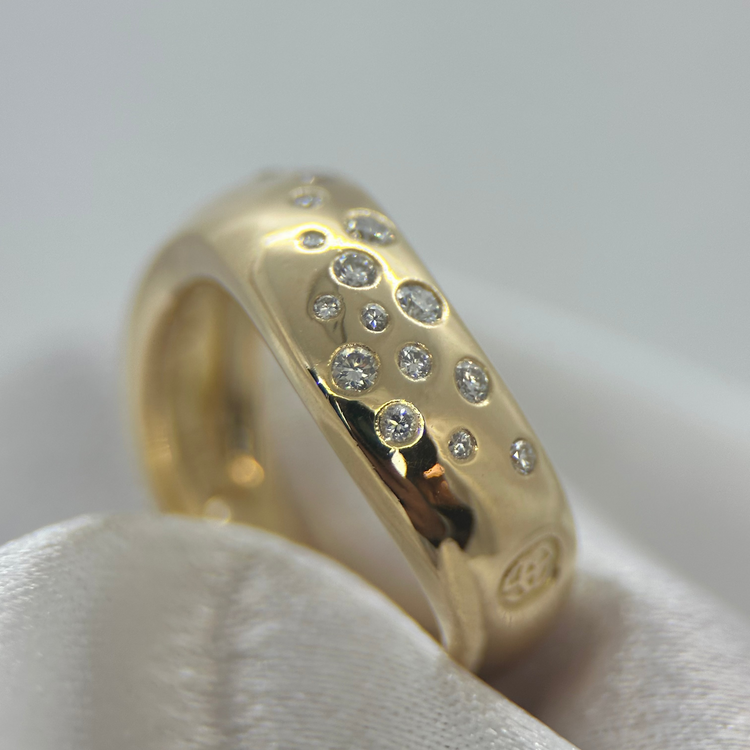 18K Vågformad Diamantring - 1998, Storlek 54, 7.8g