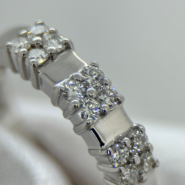 18K Kluster Diamantring 0.36ct - storlek 54½