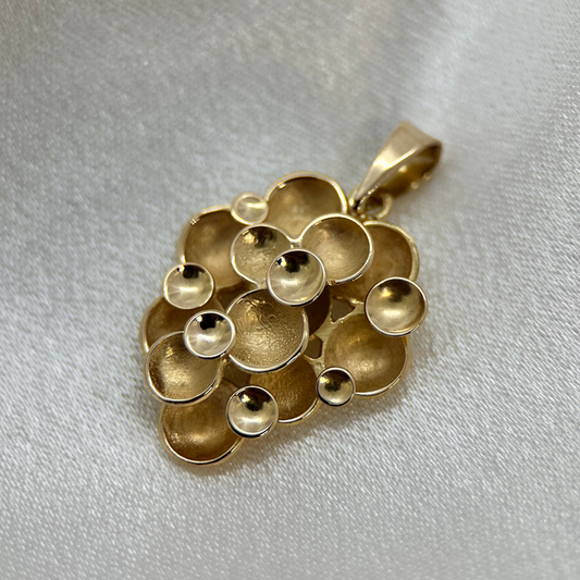 18K Guld Hänge i klusterdesign - 5.7g