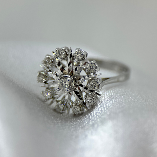 18K Diamantring i blomdesign 0,35 ct – Storlek 58