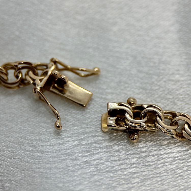 18K Bismarck länk halsband - 32.8g, 41.5 cm