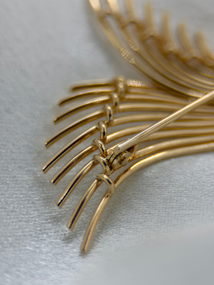 18K Brosch – Spraydesign i polerat guld, 3.7 cm