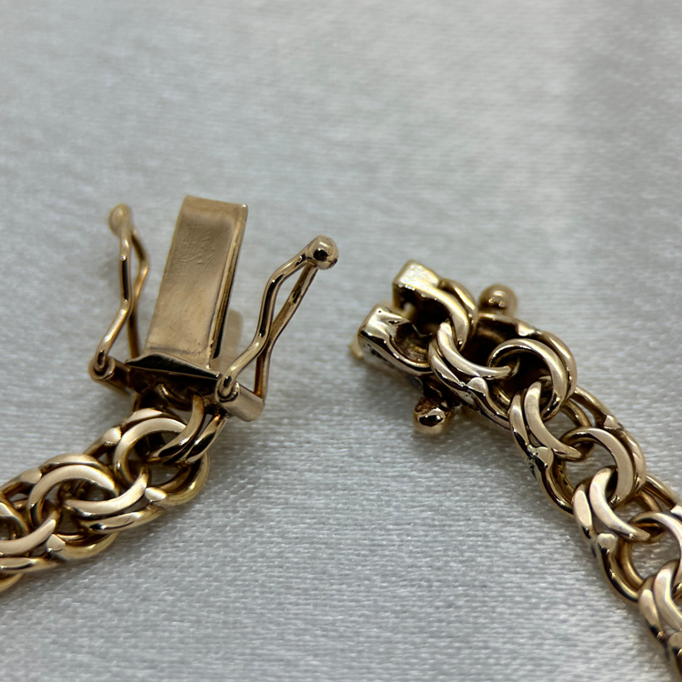 18K Bismarck länk halsband - 32.8g, 41.5 cm