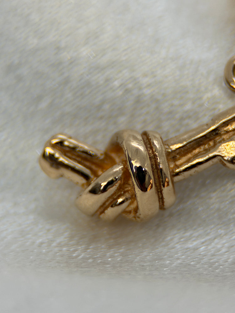 18K Pendant – Pistol with Knot, 2.5 cm