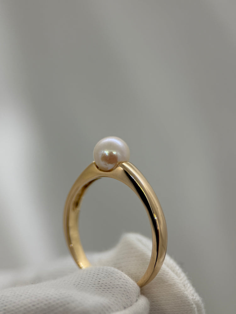 18K Cultured Pearl Ring – Size 57.5