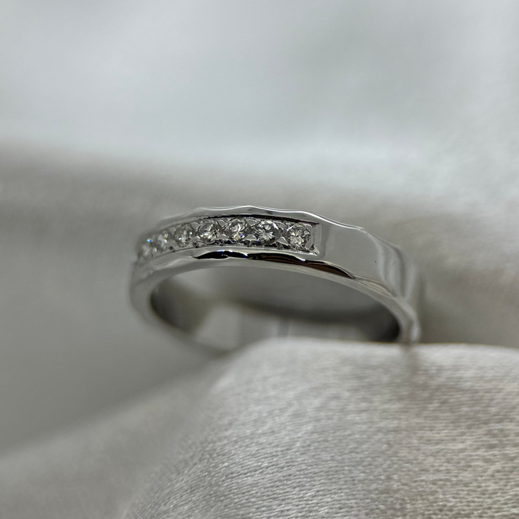 18K Alliansring med diamanter 0,30 ct - Ringstorlek 56 ½