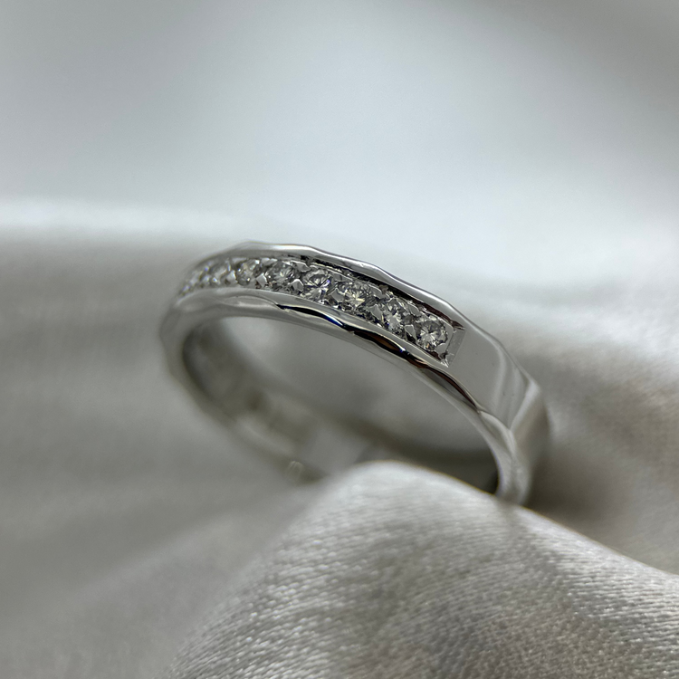 18K Alliansring med diamanter 0,30 ct - Ringstorlek 56 ½