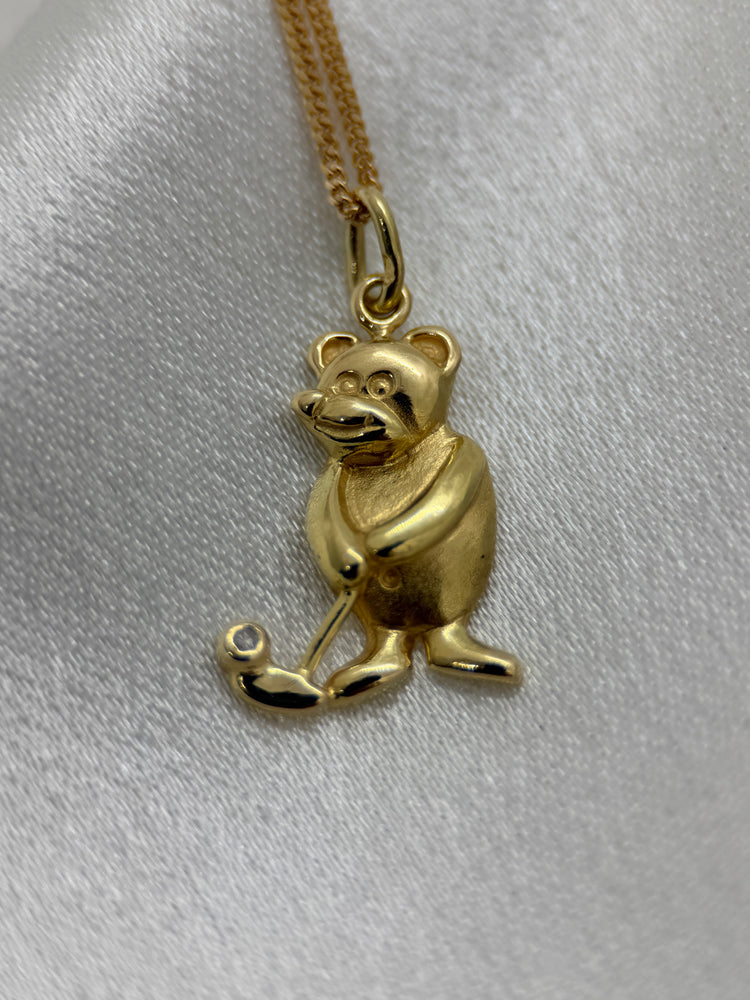 18K Pendant – Teddy Bear with Golf Club, Diamond