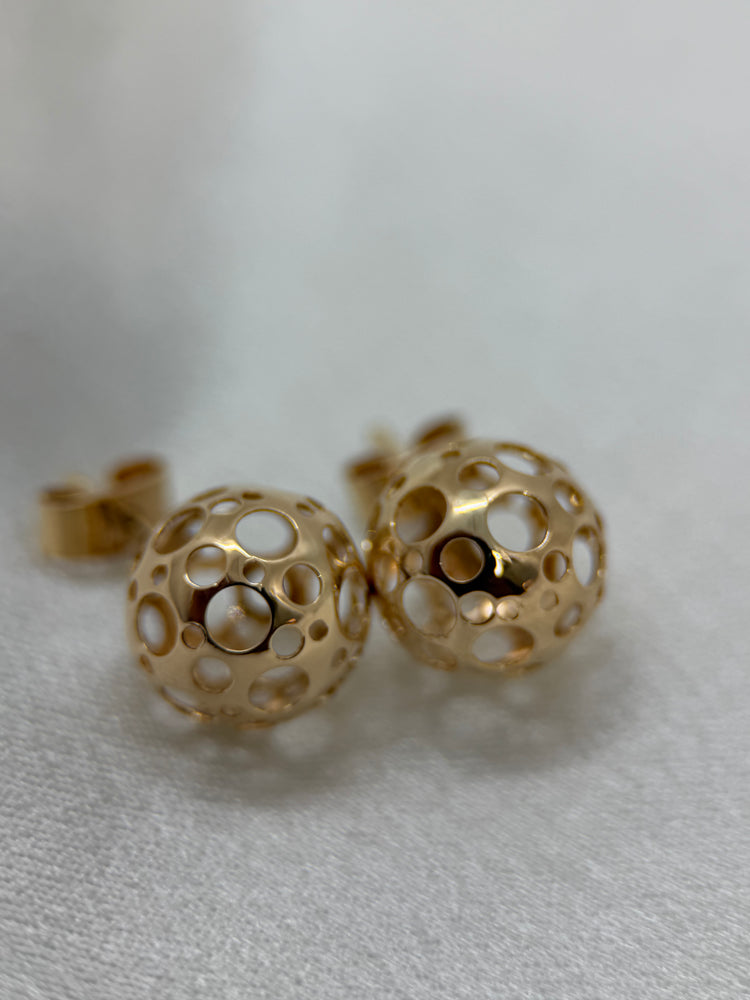 18K Spherical Pierced Earrings – 1.2 cm, 2.8g