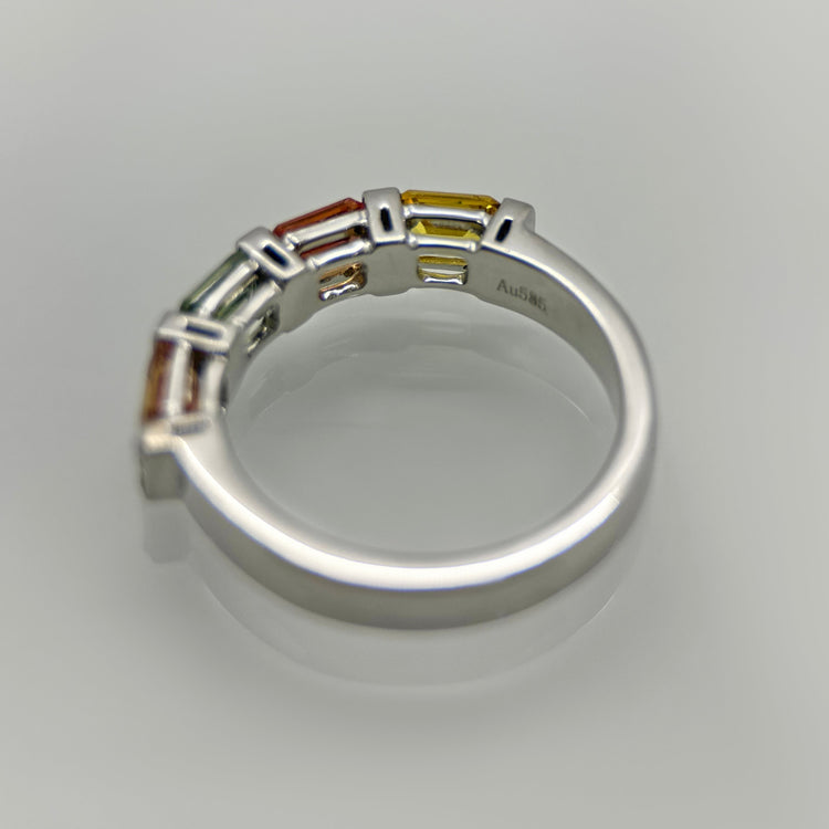 14K Vitguldsring med Flerfärgade Safirer & Diamanter