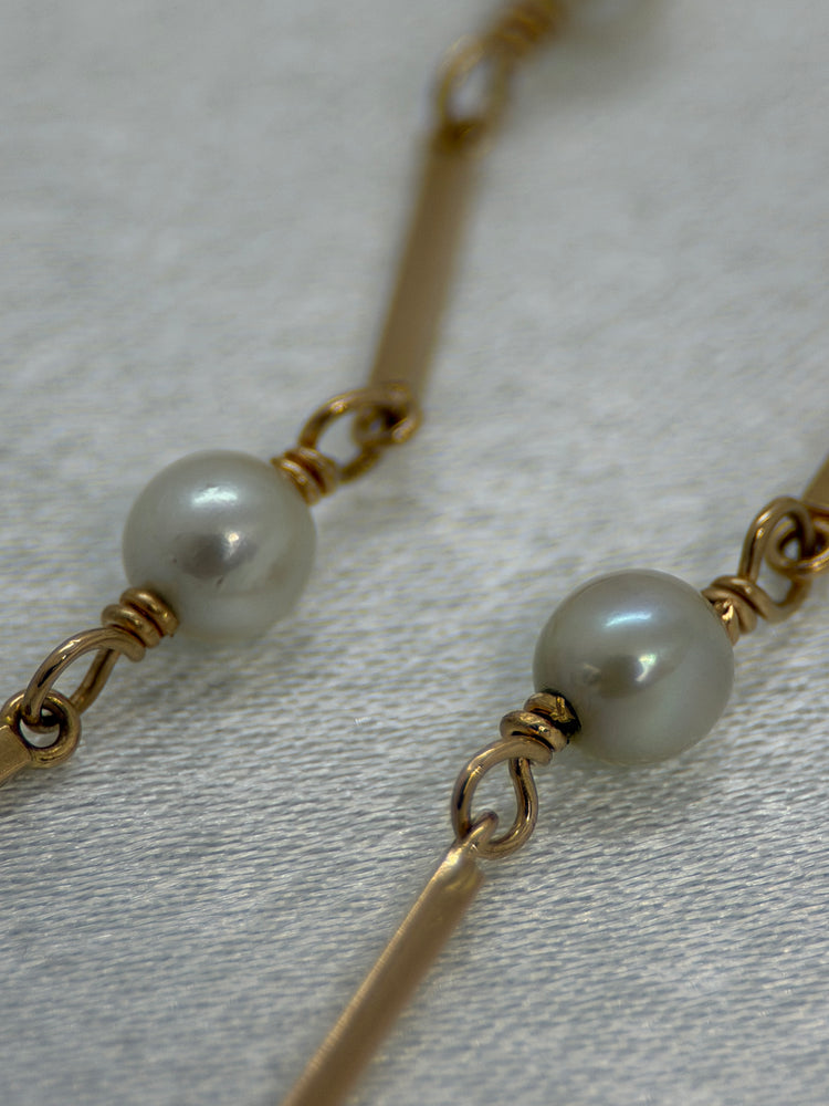 18K Cultured Pearl and Gold Bracelet – 5.1g, 21 cm
