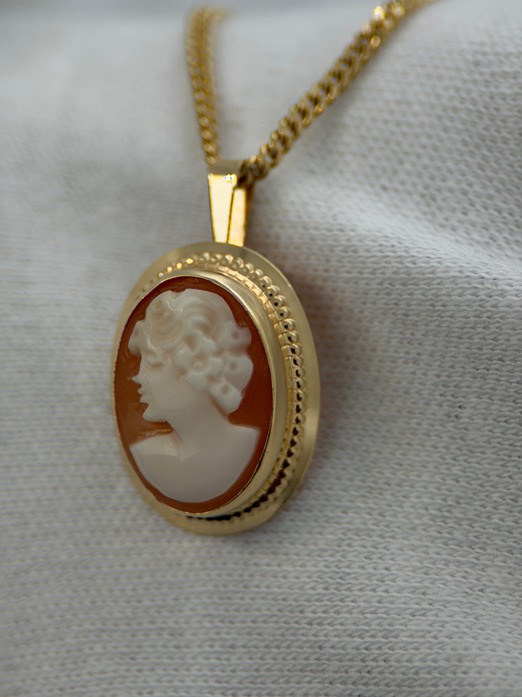 18K Shell Cameo Brooch/Pendant – Lady in Profile