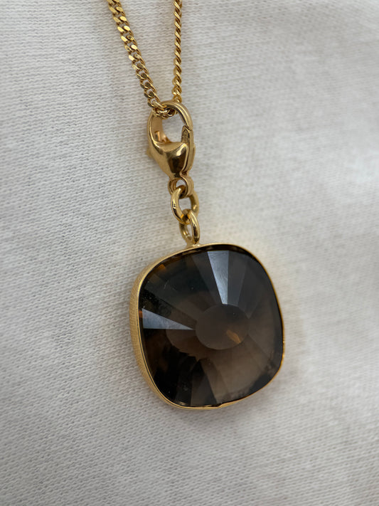 18K Smokey Quartz Pendant – Cushion Cut, 5.5g