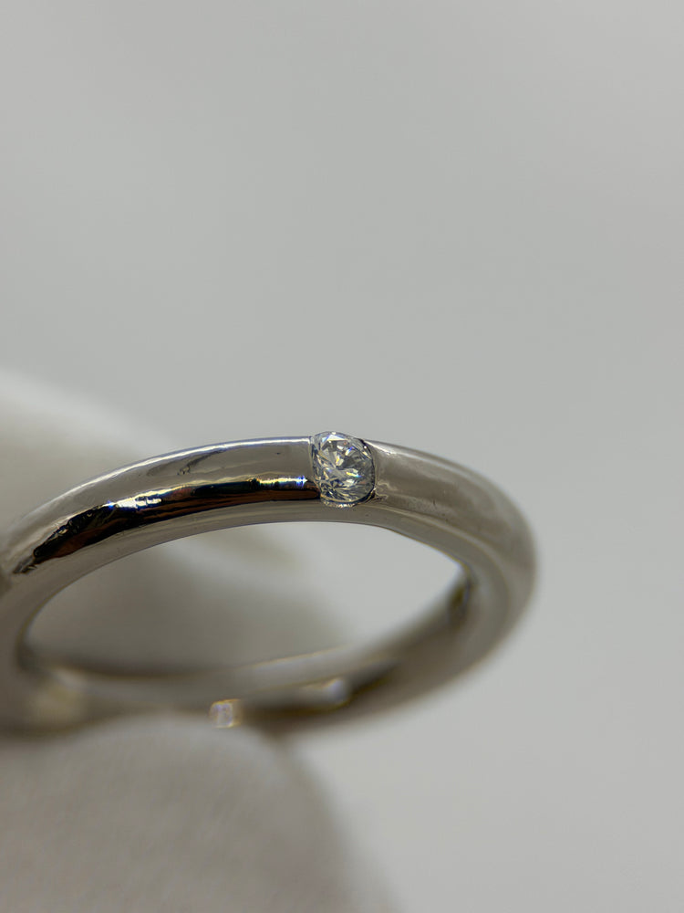 18K Bandring med diamant – 0.08 ct, Storlek 49.5