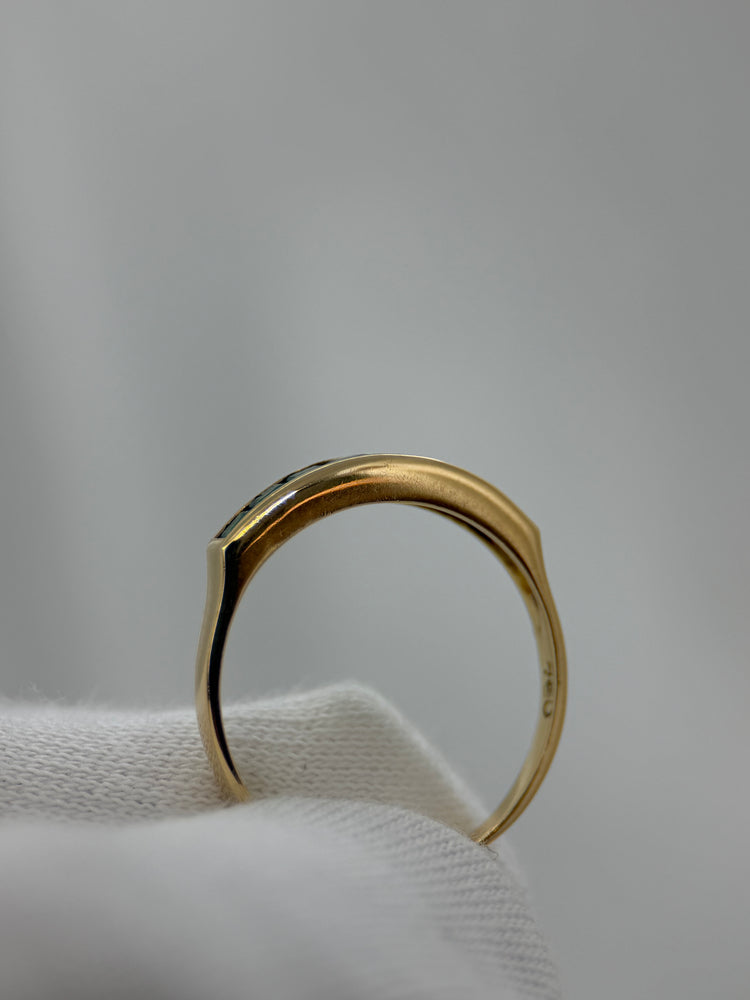 18K Smaragdring – Kanalfattade smaragder, Storlek 53