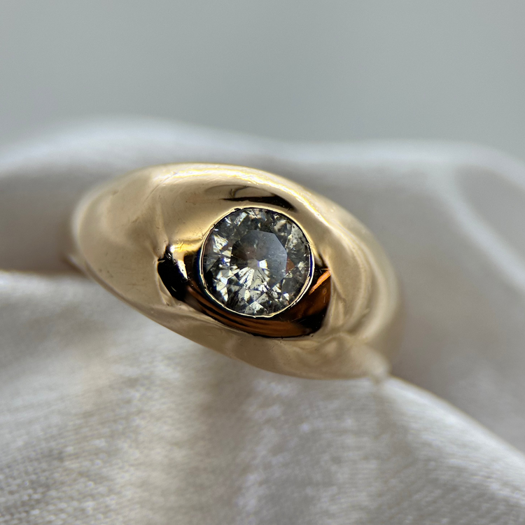 18K Diamant Signetring – 0,90 ct (1968) ringstorlek 58½