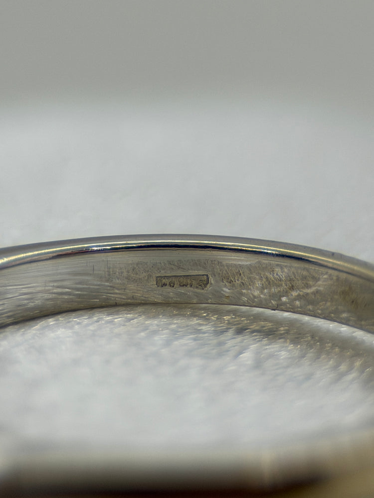 18K Diamantring – Scrolldesign, 7 briljanter, Storlek 55