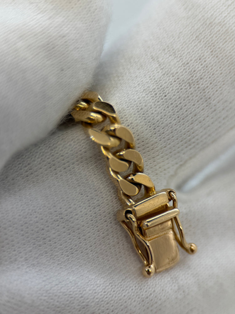 18K Flat Curb-Link Bracelet – 20.1g, 19.3 cm