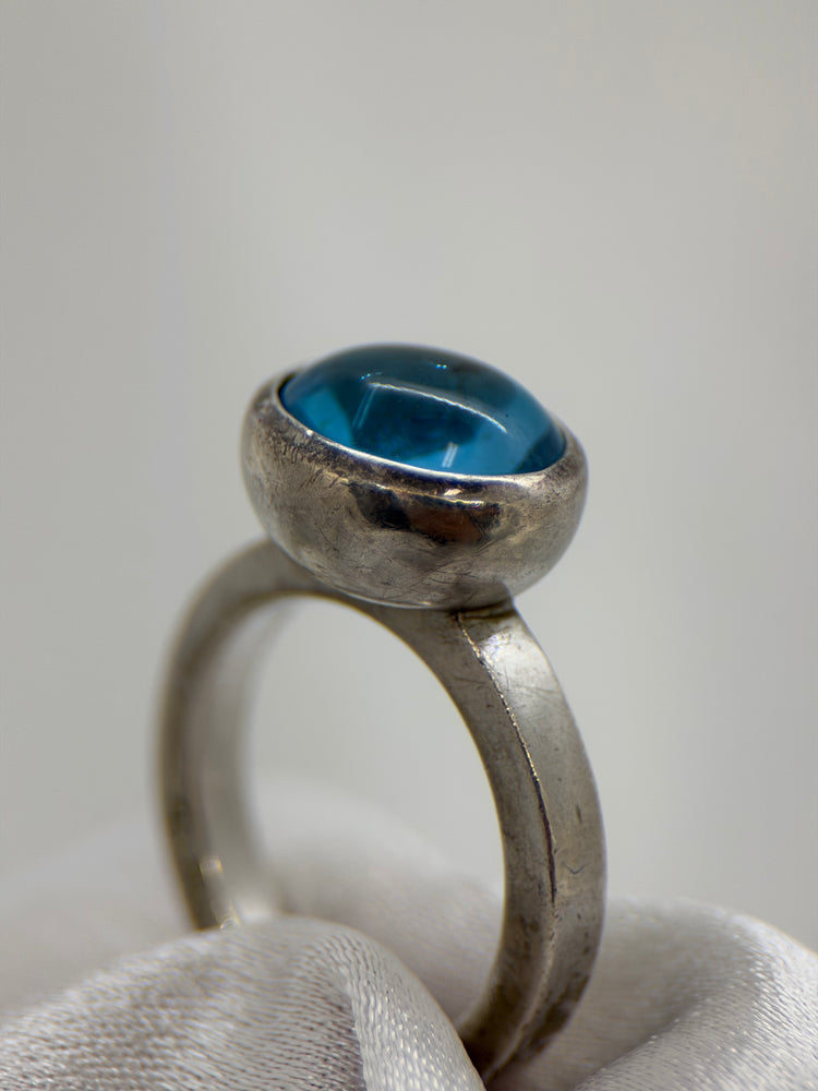 EFVA ATTLING “Love Bead” Ring – Topas & Silver, Storlek 53