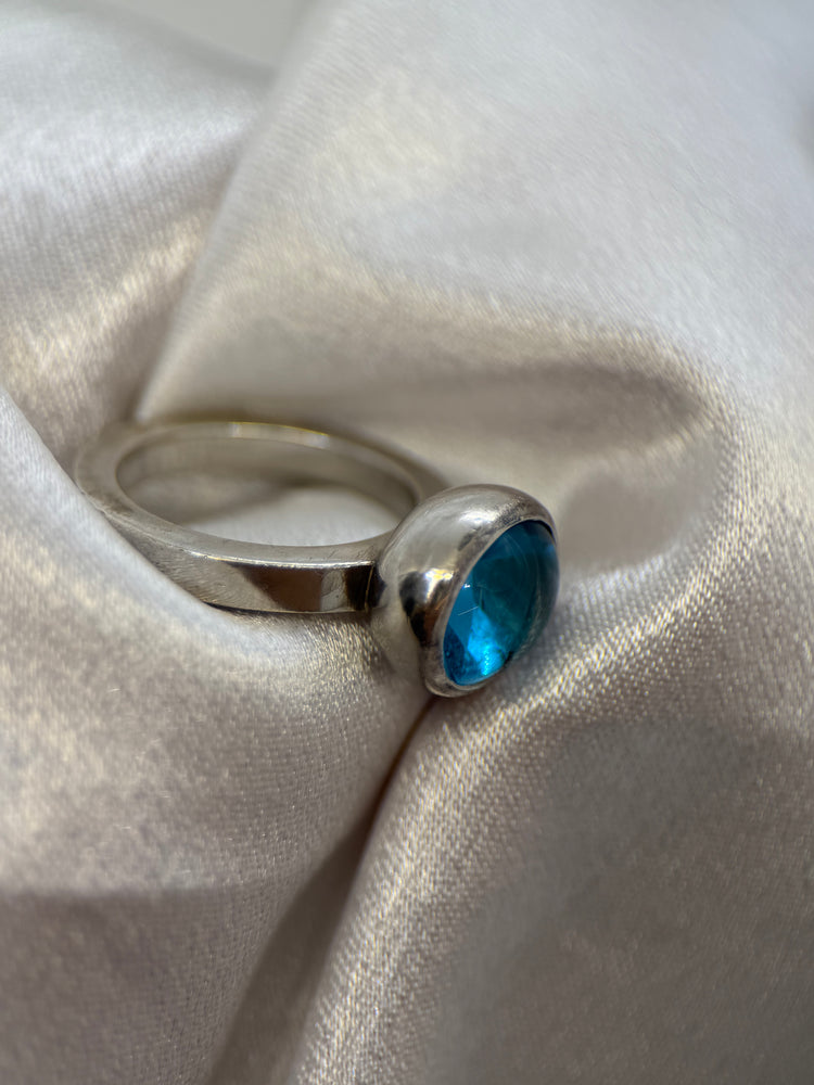 EFVA ATTLING “Love Bead” Ring – Topas & Silver, Storlek 53