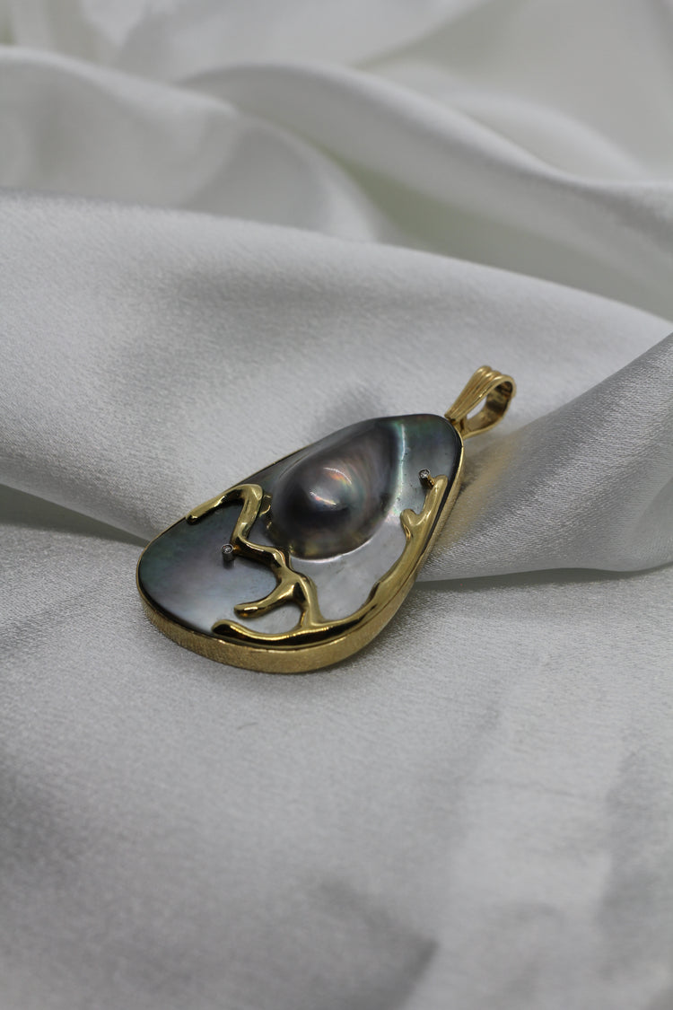 14K Gold Pendant with Blister Mother of Pearl and Diamonds
