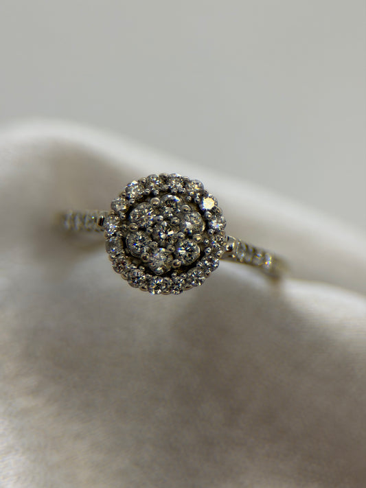 18K Diamantring Klusterdesign – Storlek 53.5